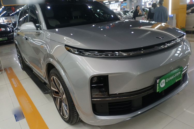 理想汽车 理想L9 2024款 Ultra车身外观3