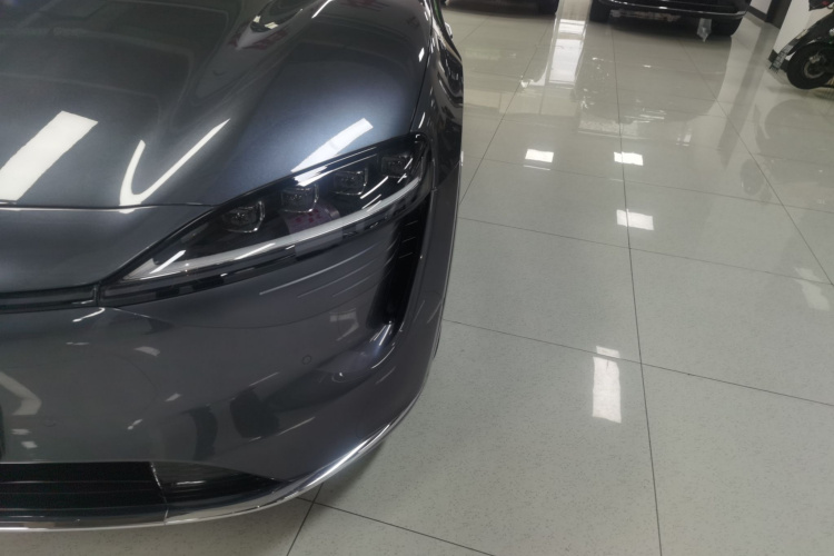 鸿蒙智行 智界R7 2025款 增程 251km Max局部细节36