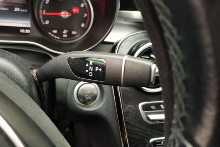 奔驰C级 2018款 C 200 L 运动版 成就特别版局部细节18