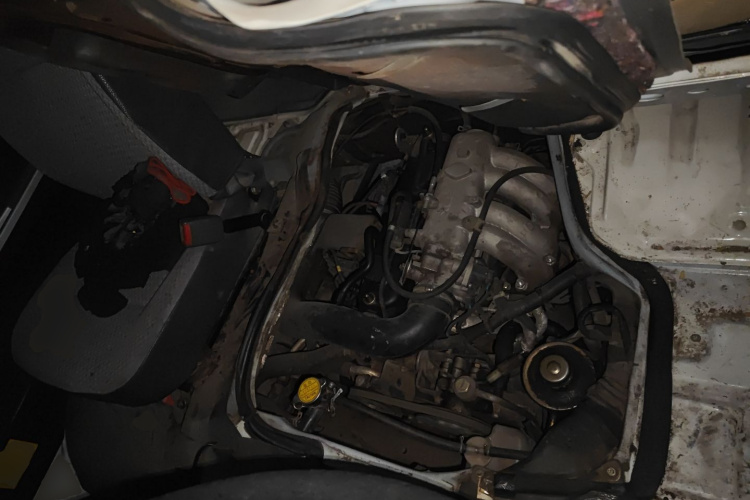 金龙 金威 2018款 2.0L商务系列4G20局部细节24