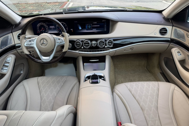 奔驰 迈巴赫S级 2018款 S 450 4MATIC中控内饰7001