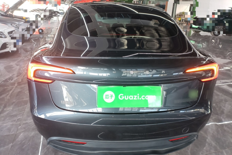 特斯拉 Model 3 2023款 后轮驱动版车身外观6004