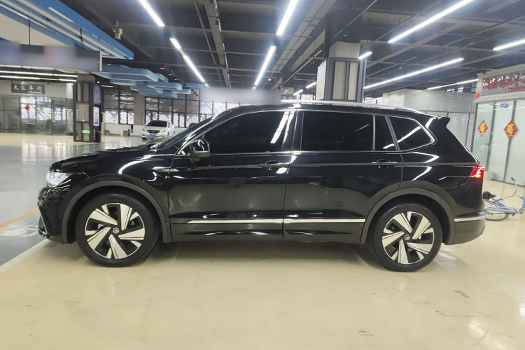 大众 途观L 2023款 改款 330TSI 自动两驱R-Line越享版车身外观6003