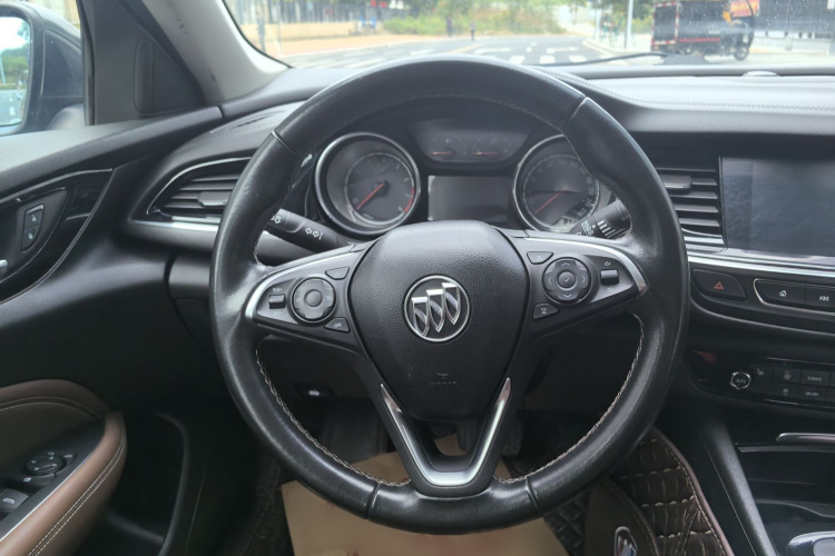 别克 君威 2019款 20T 精英型 国VI中控内饰7003