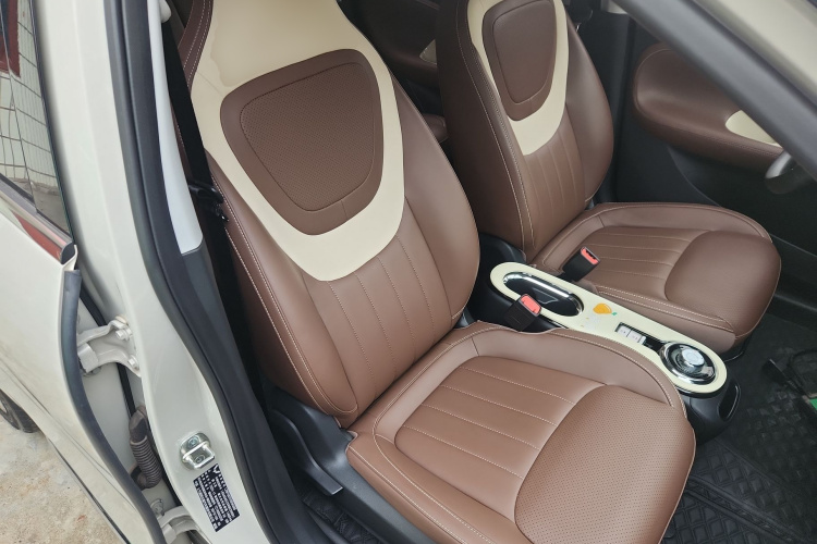 五菱汽车 五菱缤果 2024款 333km 悦享款局部细节41