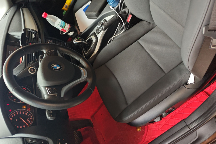 宝马X1 2014款 sDrive18i 领先型中控内饰19