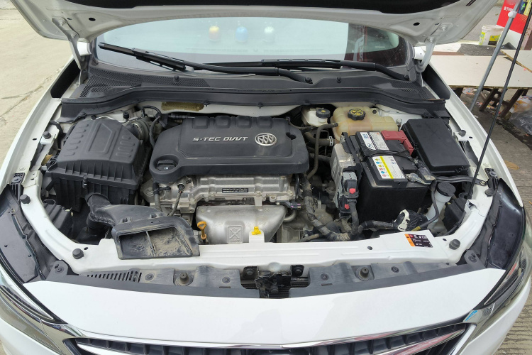 别克 英朗 2021款 改款 典范 1.5L 自动精英型局部细节24