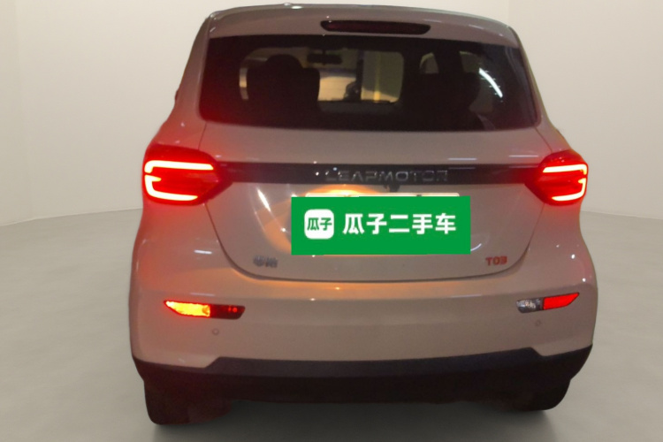 零跑汽车 零跑T03 2022款 珠光版车身外观6