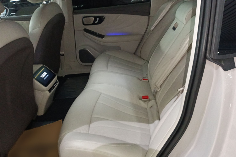 飞凡汽车 飞凡F7 2023款 改款 性能Pro版中控内饰21