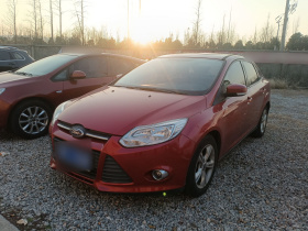 福特 福克斯 2012款 三厢 1.6L 自动风尚型