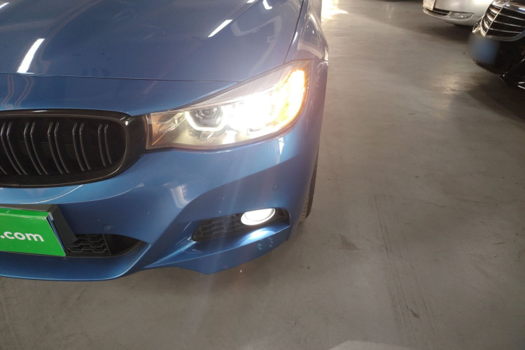 宝马3系GT 2019款  320i M运动曜夜版局部细节36