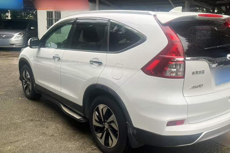 本田CR-V 2015款 2.0L 两驱风尚版车身外观6003