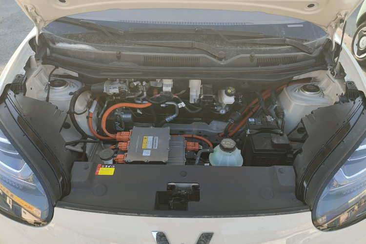 五菱汽车 五菱缤果 2025款 333km 悦享款机舱底盘24