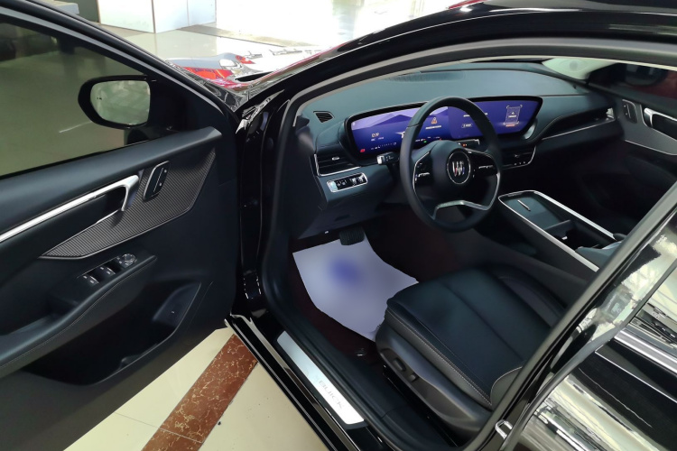 别克 君越 2023款 改款 25T 越行版中控内饰20