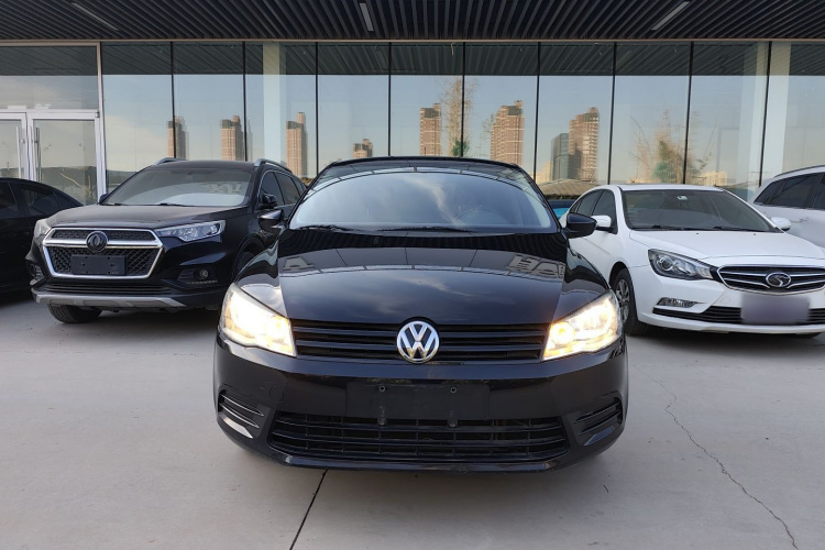 大众 捷达 2015款 1.4L 手动时尚型车身外观2