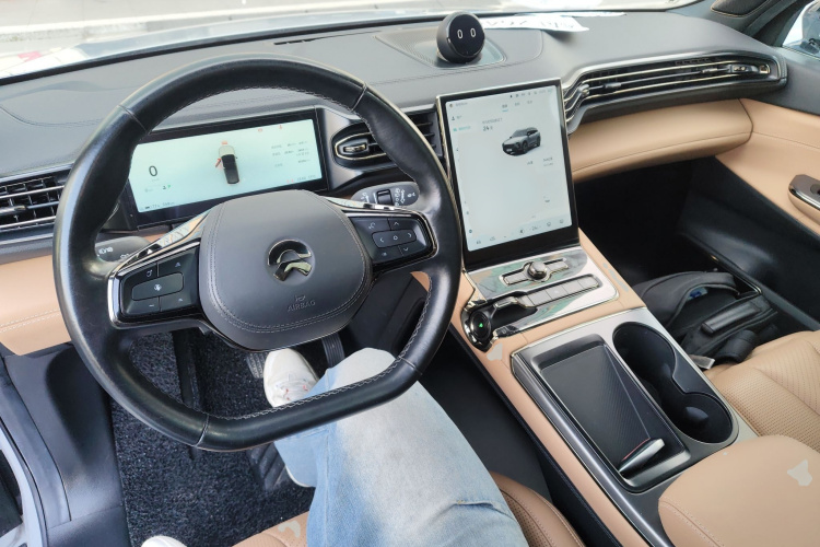 蔚来ES8 2020款 415KM 六座版中控内饰7002