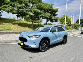 本田 ZR-V 致在 2023款 2.0L e:HEV 锐·尊享版