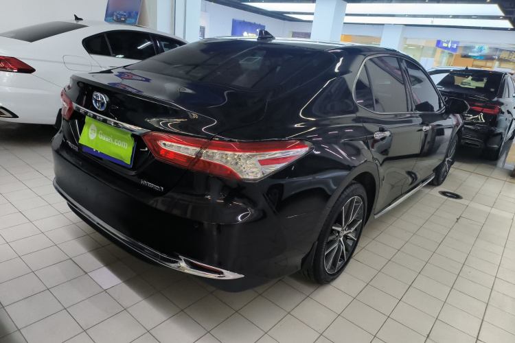 丰田 凯美瑞 2023款 双擎 2.5HG 豪华版车身外观7