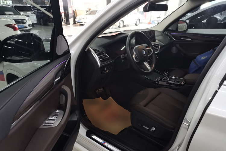 宝马X3 2022款 xDrive30i 领先型 M曜夜套装中控内饰20