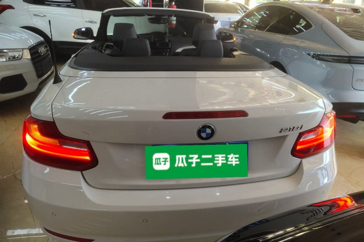 宝马2系(进口) 2015款 218i 敞篷轿跑车车身外观6