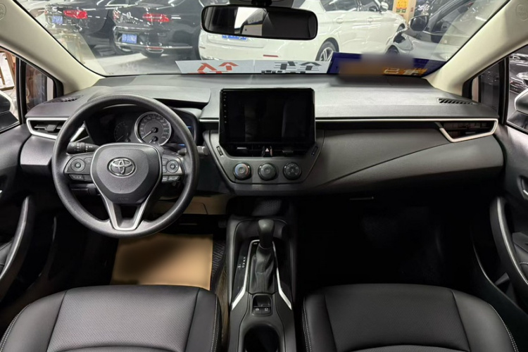 丰田 卡罗拉 2019款 1.2T S-CVT GL先锋版中控内饰7001