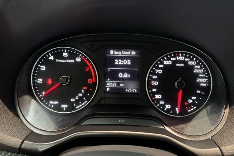 奥迪Q2L 2018款 35 TFSI 上市专享版 国VI中控内饰7006