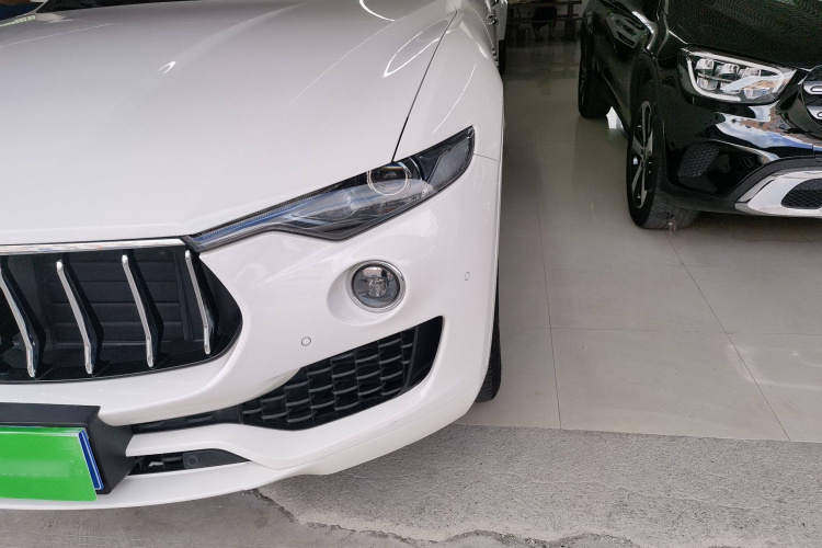 玛莎拉蒂 Levante 2016款 3.0T 标准型车身外观36