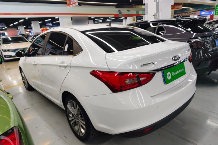 奇瑞 艾瑞泽5 2017款 1.5L CVT豪华版车身外观4