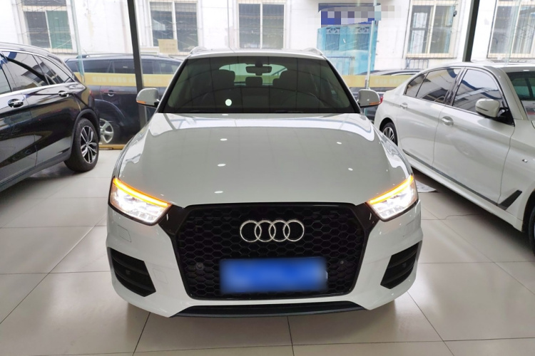 奥迪Q3 2018款 30周年年型 30 TFSI 时尚型车身外观2