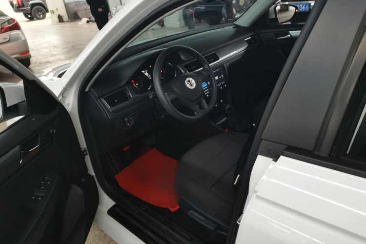 大众 2019款 改款 宝来·传奇 1.5L 自动时尚型 国VI中控内饰19