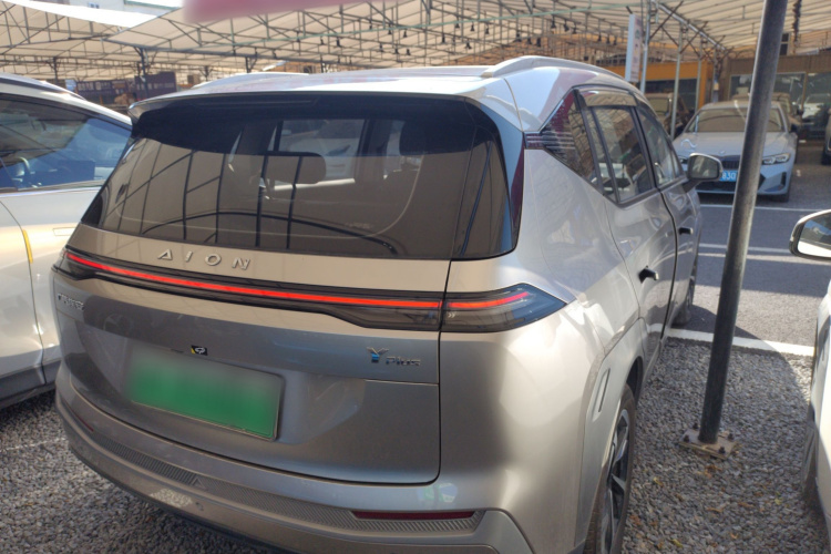 埃安 AION Y 2023款 Plus 610 智领版 三元锂车身外观7