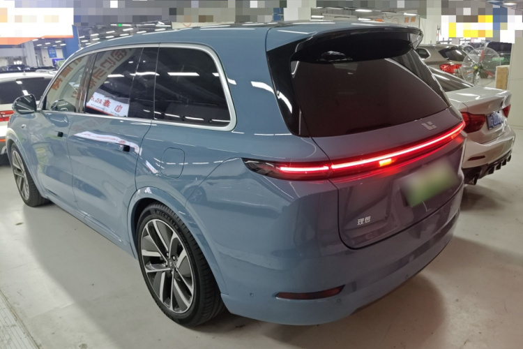 理想汽车 理想L9 2022款 Max车身外观4