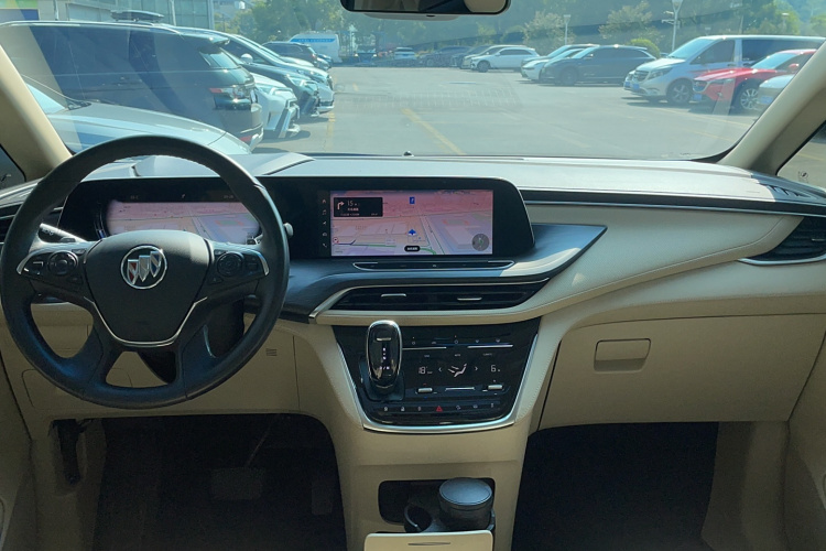 别克GL8 2022款 ES陆尊 653T 尊享型中控内饰7004