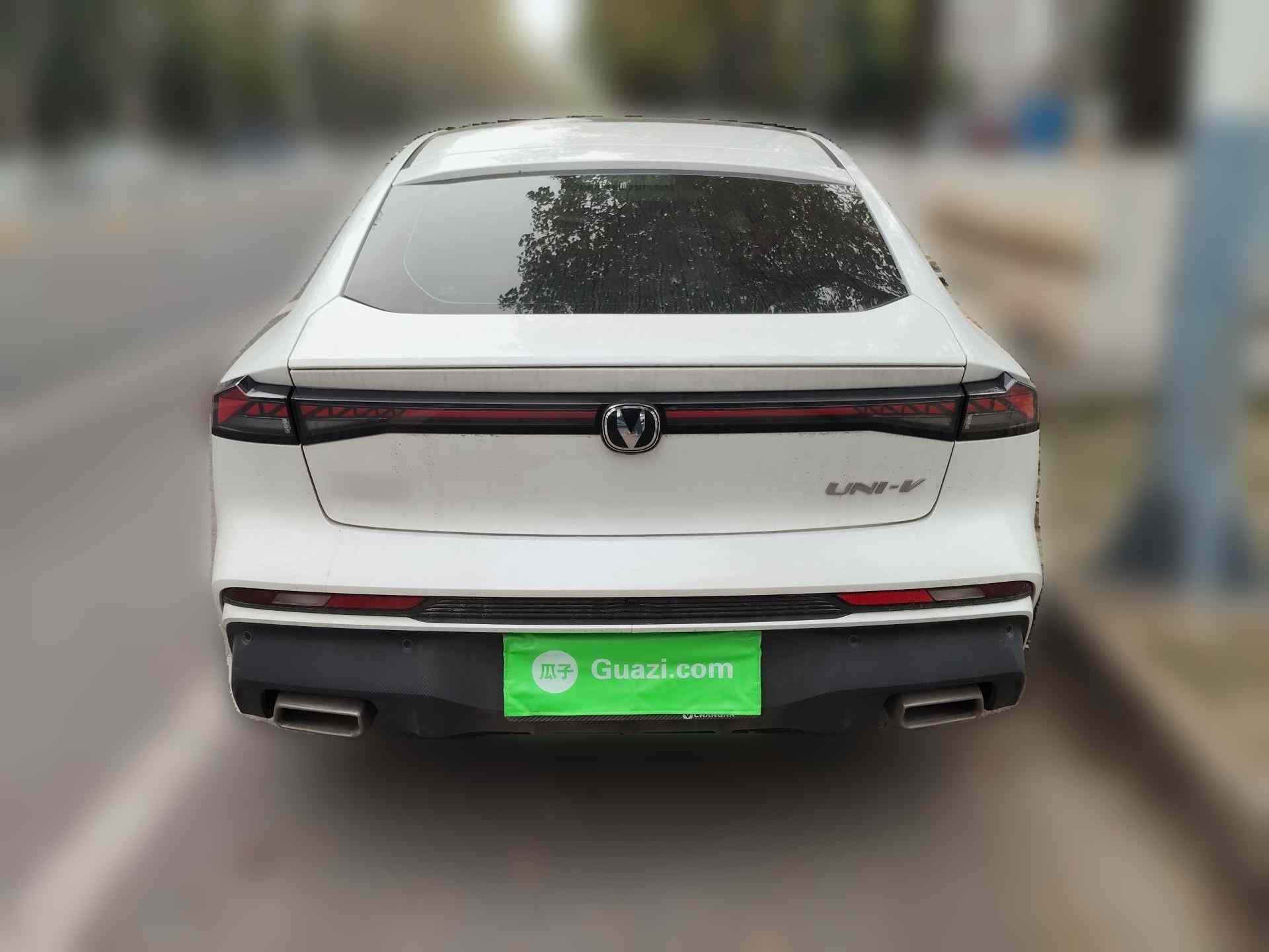 长安UNI-V 2024款 1.5T 尊贵型(4)