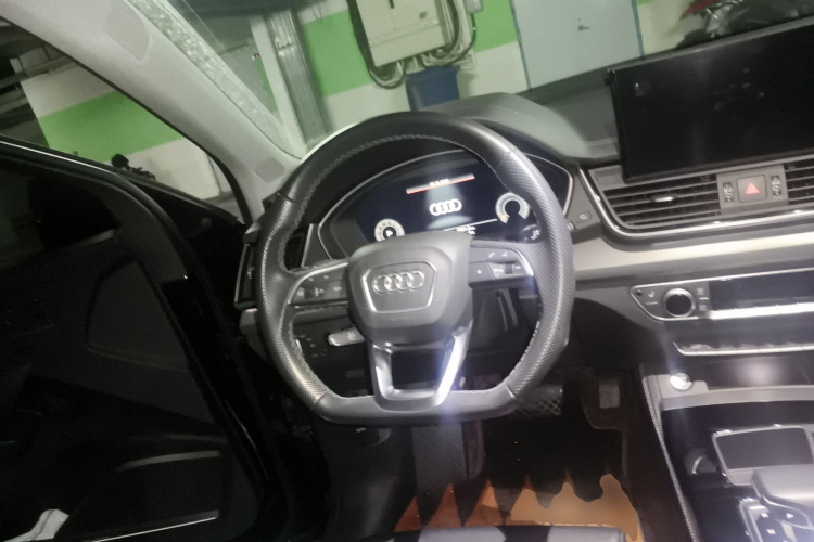 奥迪Q5L 2022款 45T 豪华动感型中控内饰13