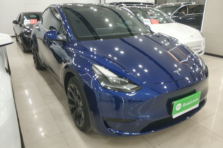 特斯拉 Model Y 2022款 改款 后轮驱动版车身外观3