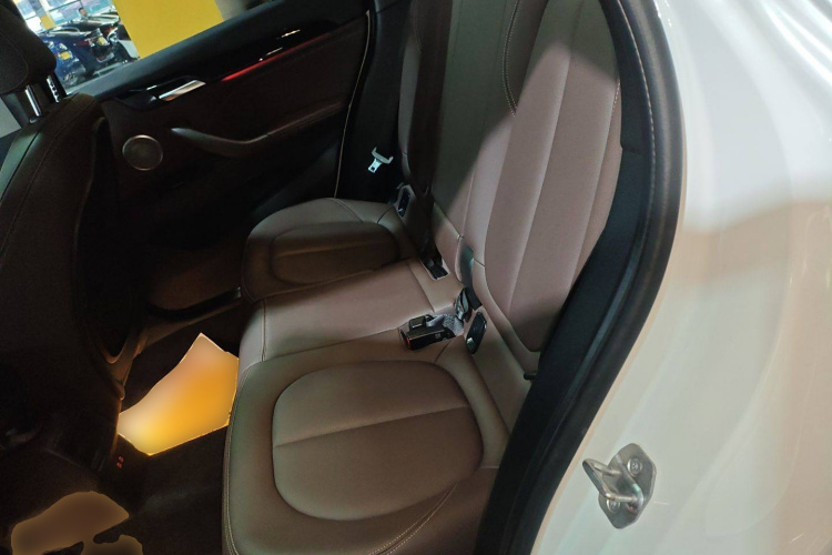 宝马X1 2021款 改款 sDrive20Li 时尚型中控内饰21