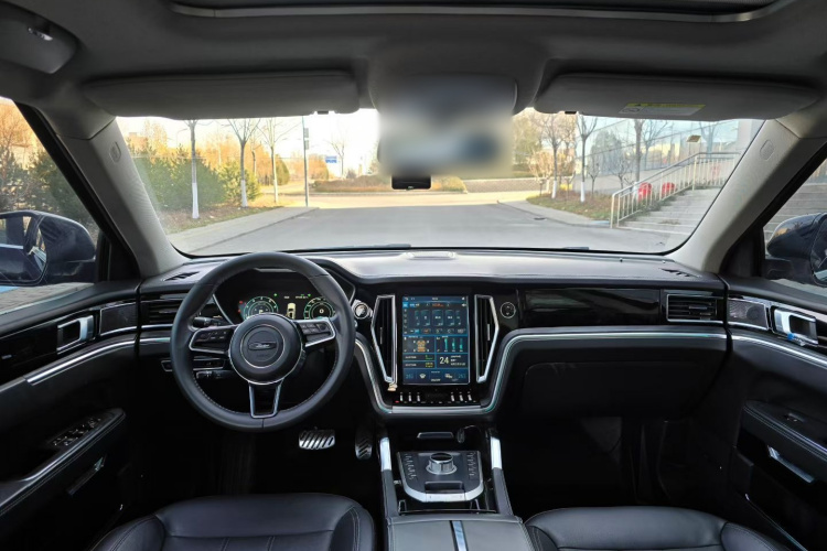 众泰T700 2017款 1.8T 双离合尊贵型中控内饰7004