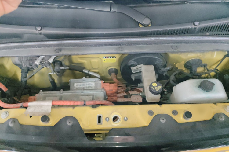 五菱汽车 宏光MINIEV 2021款 马卡龙臻享款 磷酸铁锂机舱底盘24