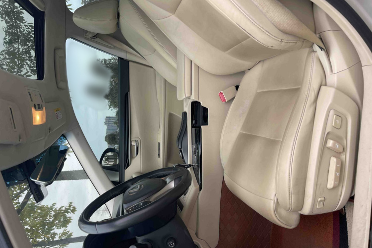 雷克萨斯ES 2013款 300h 精英版中控内饰7007