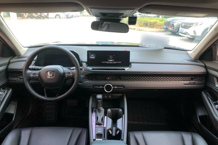 本田 雅阁 2024款 260TURBO 豪华版中控内饰7004