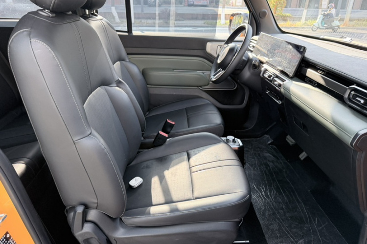 宝骏悦也 2023款 旗舰版中控内饰7002