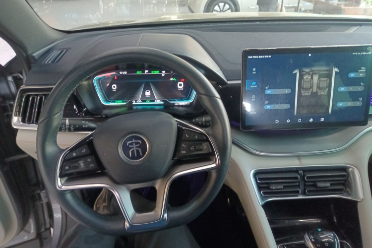 比亚迪 宋PLUS新能源 2021款 EV 旗舰型中控内饰12