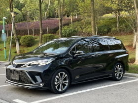 丰田 格瑞维亚 2022款 2.5L混动 尊爵版