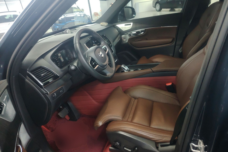 沃尔沃XC90 2021款 B6 智雅豪华版 7座中控内饰19