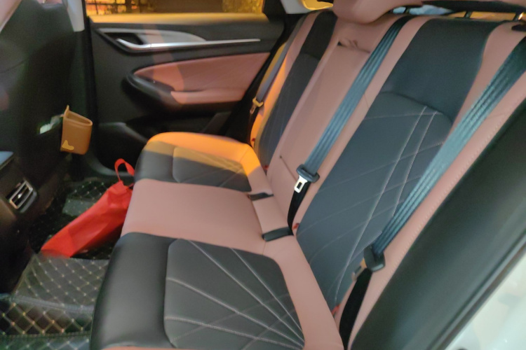 长安 逸动 2022款 PLUS 蓝鲸NE 1.4T GDI DCT旗舰版中控内饰21