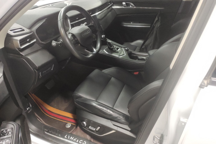 领克01 2021款 2.0TD 两驱型Pro中控内饰19