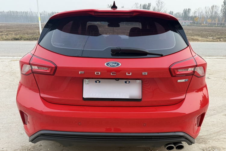 福特 福克斯 2020款 两厢 EcoBoost 180 自动ST Line车身外观6004