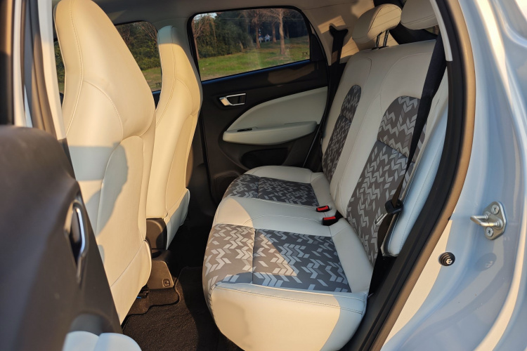 零跑汽车 零跑T03 2022款 星钻版中控内饰7002