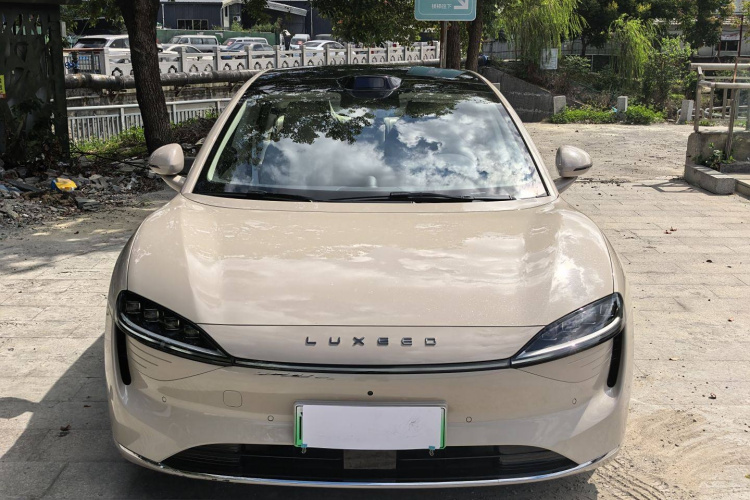 鸿蒙智行 智界S7 2025款 855km Max车身外观6002